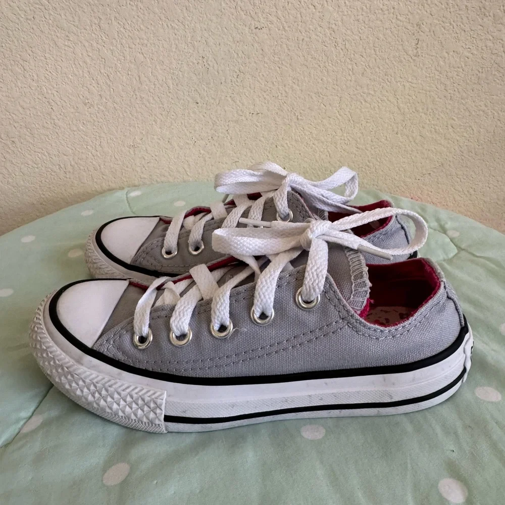 Converse Kids Gray Sneakers Kids size 11